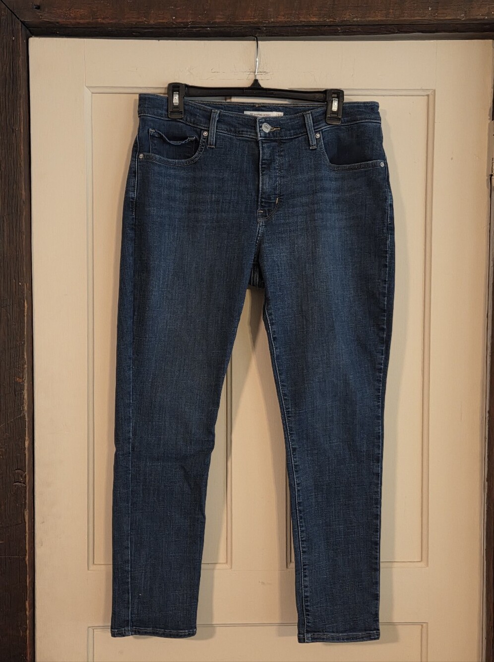 Levi's Women's Skinny Jeans in Dark Blue